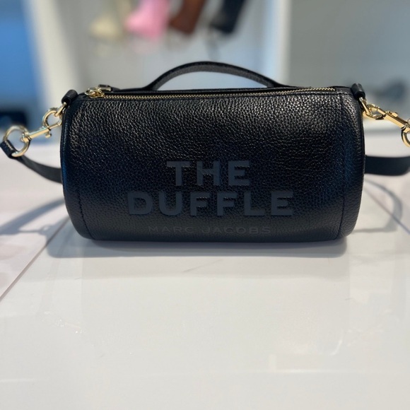 Marc Jacobs The Leather Duffle Bag - Picture 11 of 16